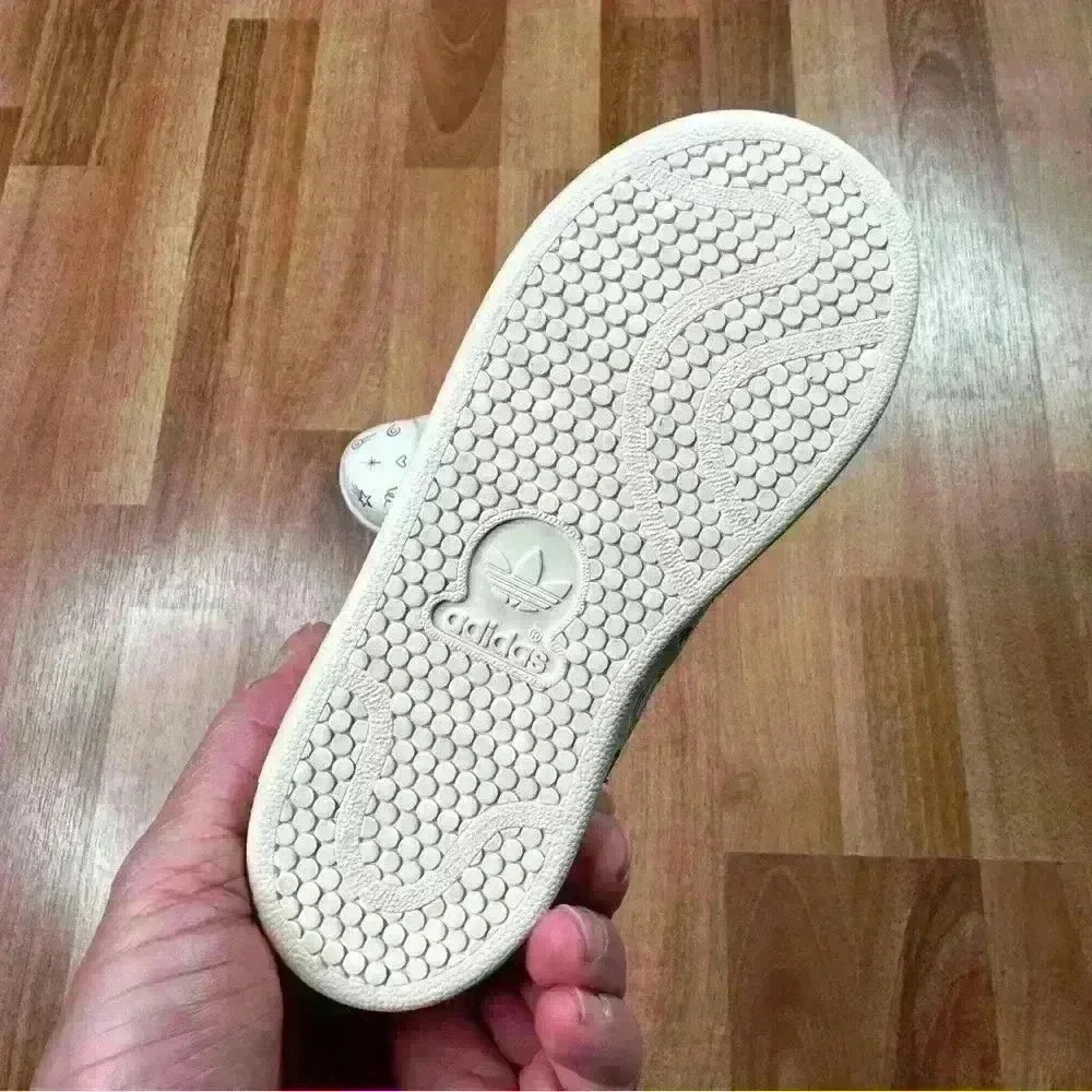 ๐ฐHUGE CLEARANCE SALE ๐ฐ Adidas Originals Stan Smith El I (GY1788) JS Shoes - Picture 5 of 10